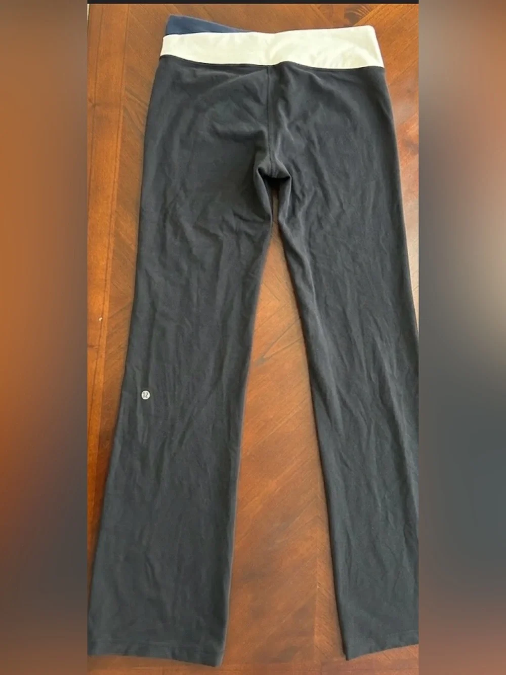 lululemon athletica Black Leggings with Light blue Fold-Over Waist size 8